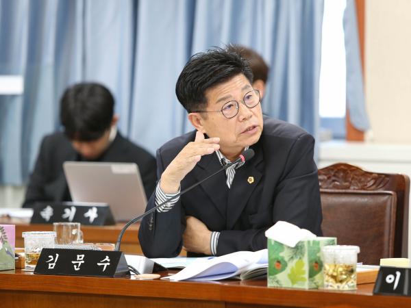 제376회 정례회 안전건설소방위원회 예산안 심사(23년11월20일 안건소위 회의실) 첨부이미지 : 0001_20231120170850_2.jpg
