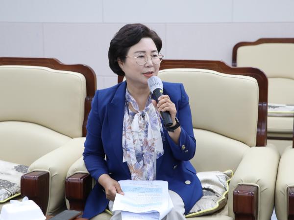 여성정책특위-전남여성정책포럼 간담회 첨부이미지 : 23년07월20일 여성정책특위-전남여성정책포럼 간담회 - 032.jpg