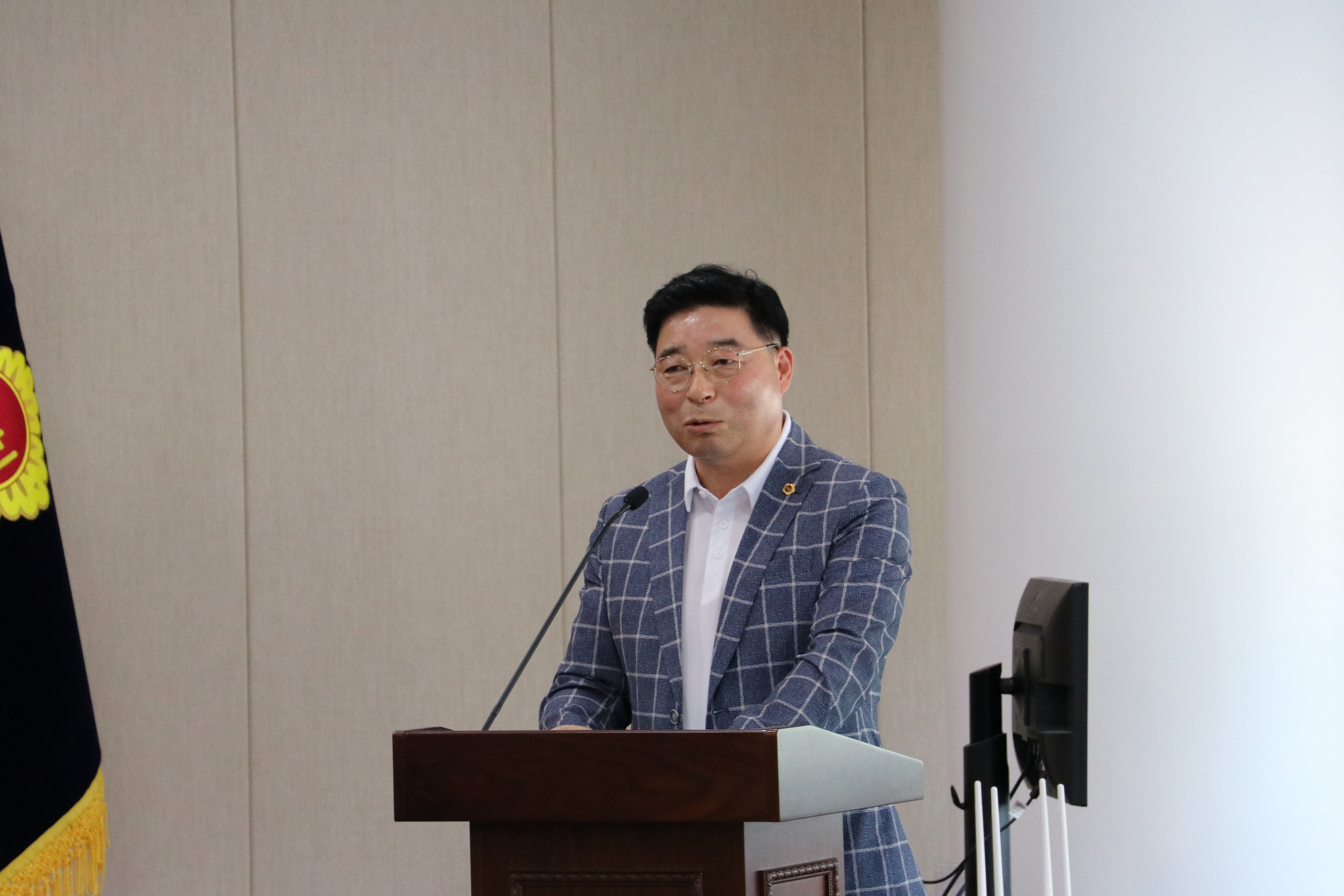 중소기업의 윤리준법 경영 지원제도 구축을 위한 간담회 첨부이미지 : 23년07월19일 중소기업의 윤리준법 경여 지원제도 구축을 위한 간담회 - 002.jpg