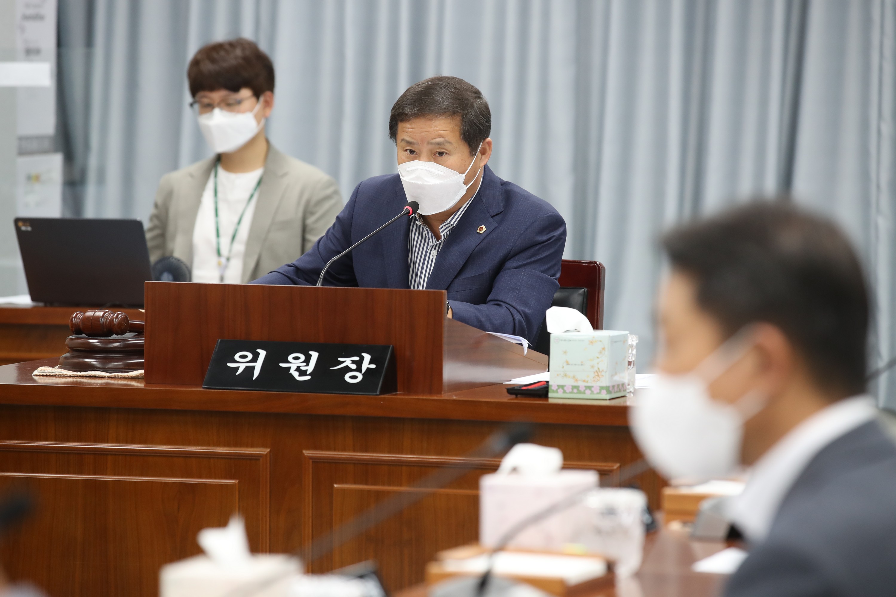제364회 임시회 의회운영위원회 회의 첨부이미지 : 22년07월29일 제364회 임시회 운영위원회 회의 - 011.jpg