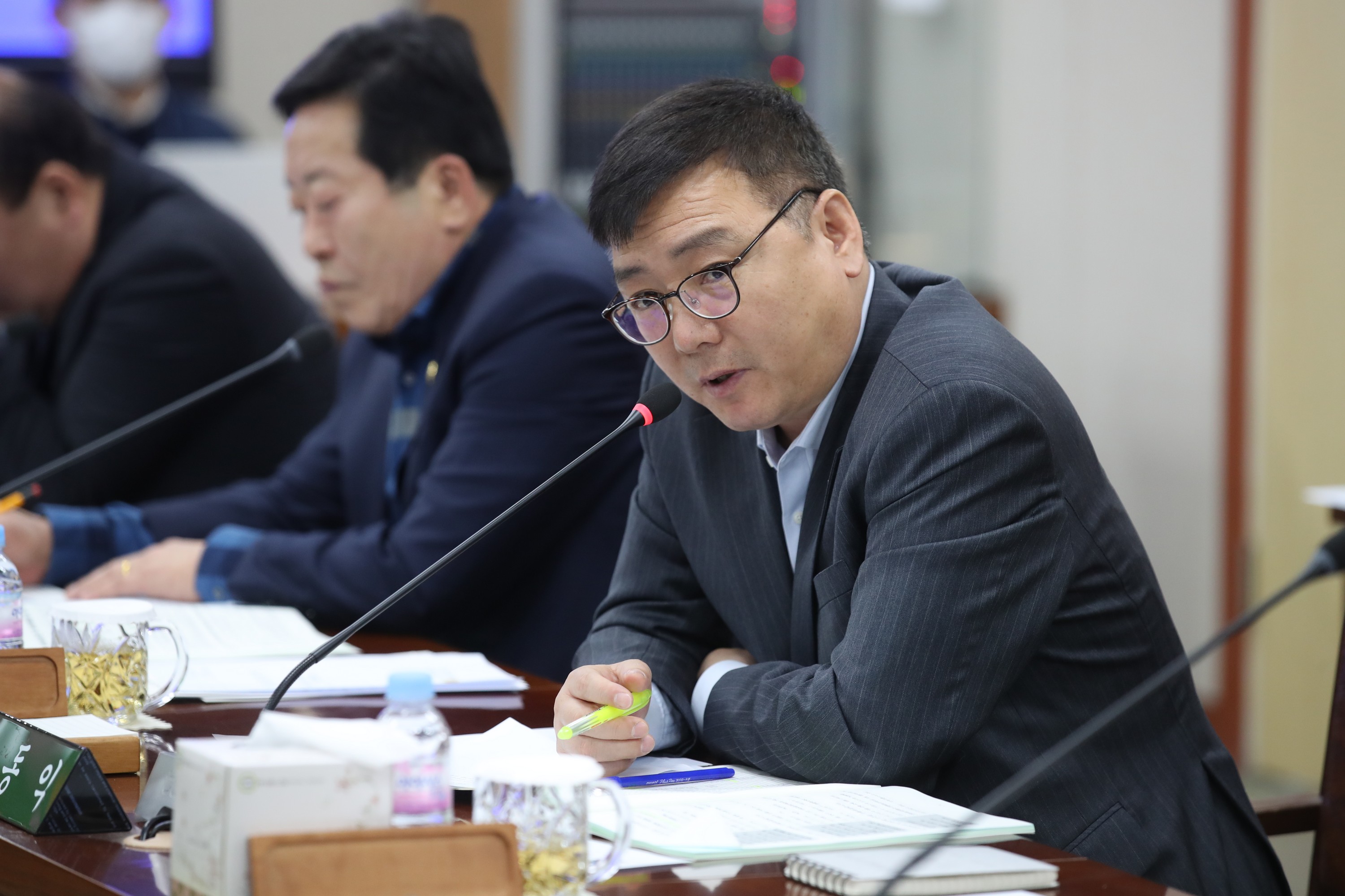 제368회 임시회 농수산위원회 회의 첨부이미지 : 23년02월03일 제368회 임시회 농수산위원회 회의 - 063.jpg
