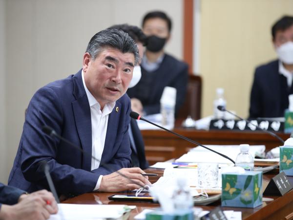 제367회 정례회 안전건설소방위원회 행정사무감사 첨부이미지 : 22년11월07일 제367회 정례회 안전건설소방위원회 행정사무감사 - 017.jpg