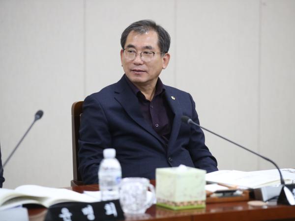 제368회 임시회 경제관광문화위원회 회의 첨부이미지 : 23년02월08일 제368회 임시회 경제관광문화위원회 회의 - 027.jpg