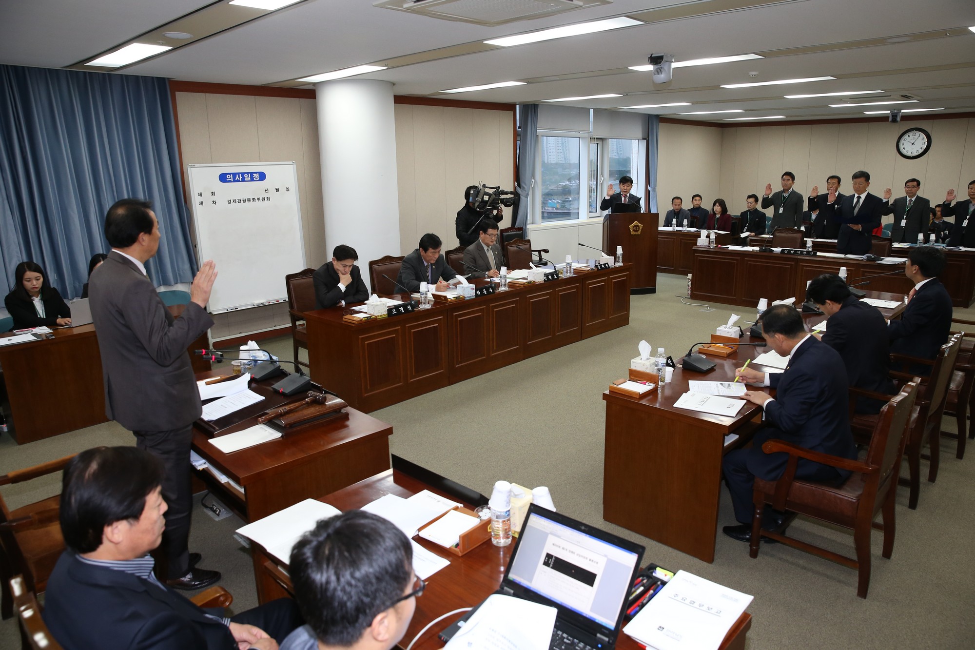 15년11월25일 경제관광문화위원회행정사무감사 - 0063