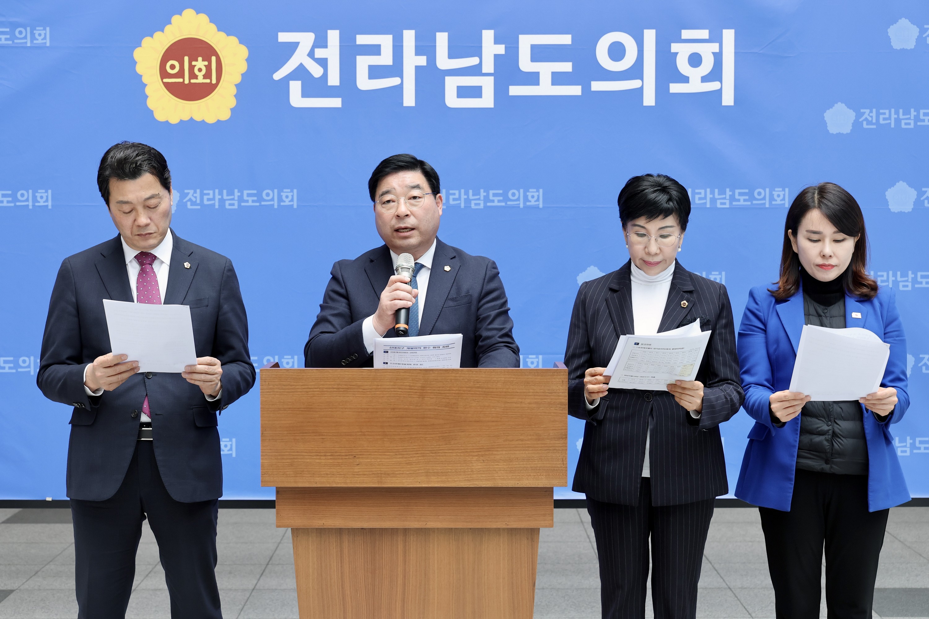 26년2월26일 순천 신대ㆍ선월지구 개발이익 환수 특별위원회 기자회견 - 0155