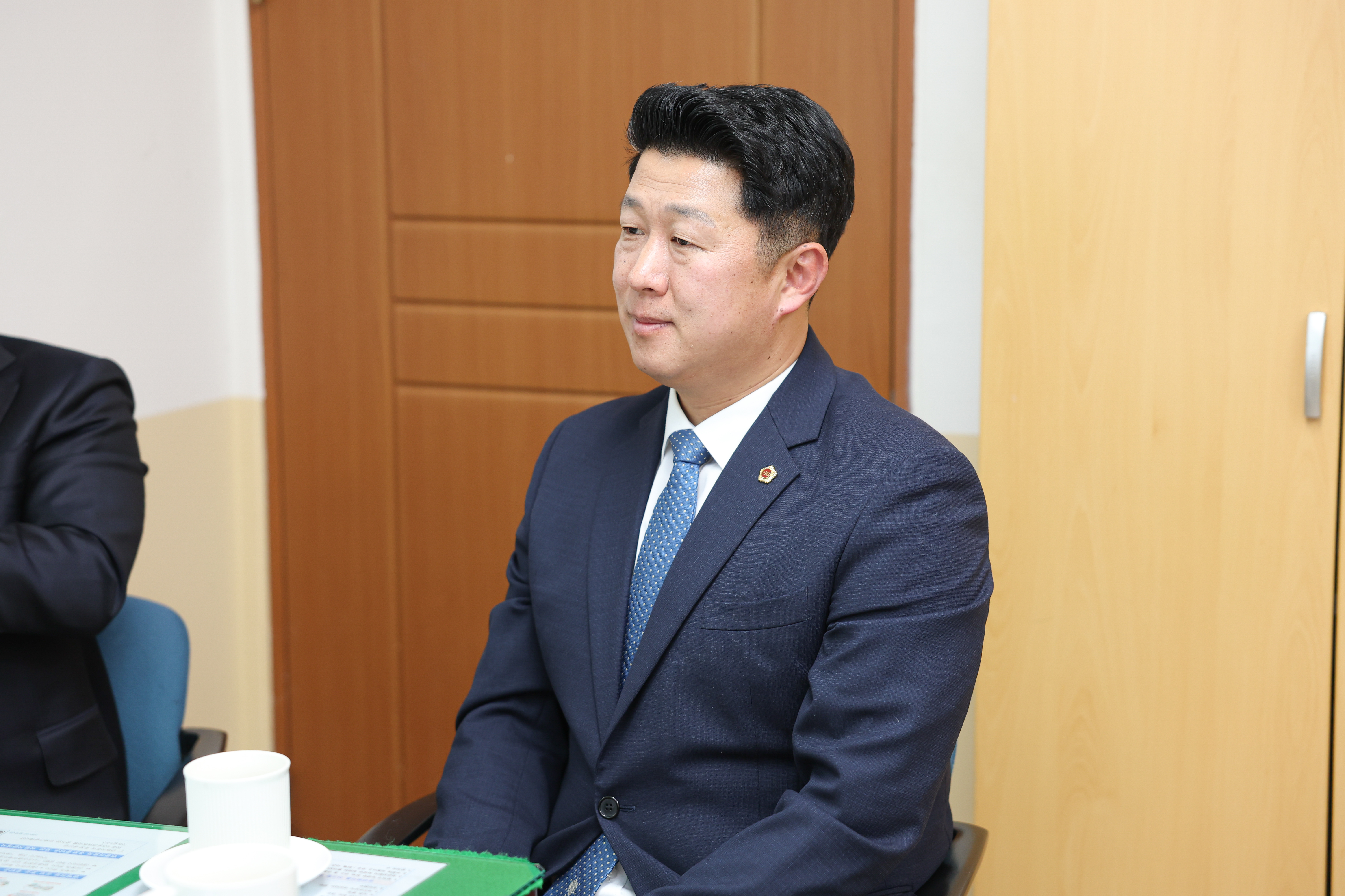 26년02월10일 농수산위원회 부위원장 설 맞이 사회복지시설 위문 (8)6