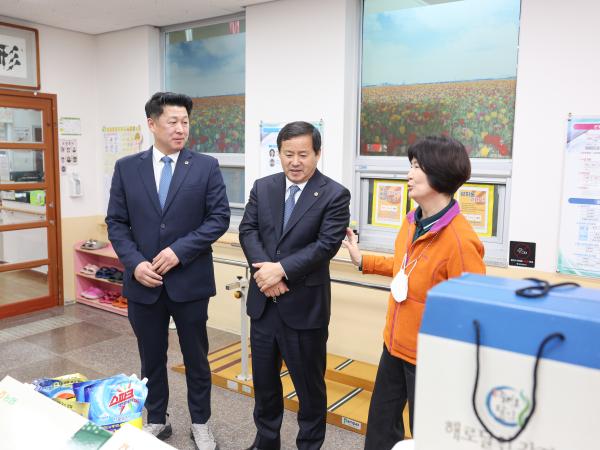 26년02월10일 설 맞이 사회복지시설 위문 (1) 4