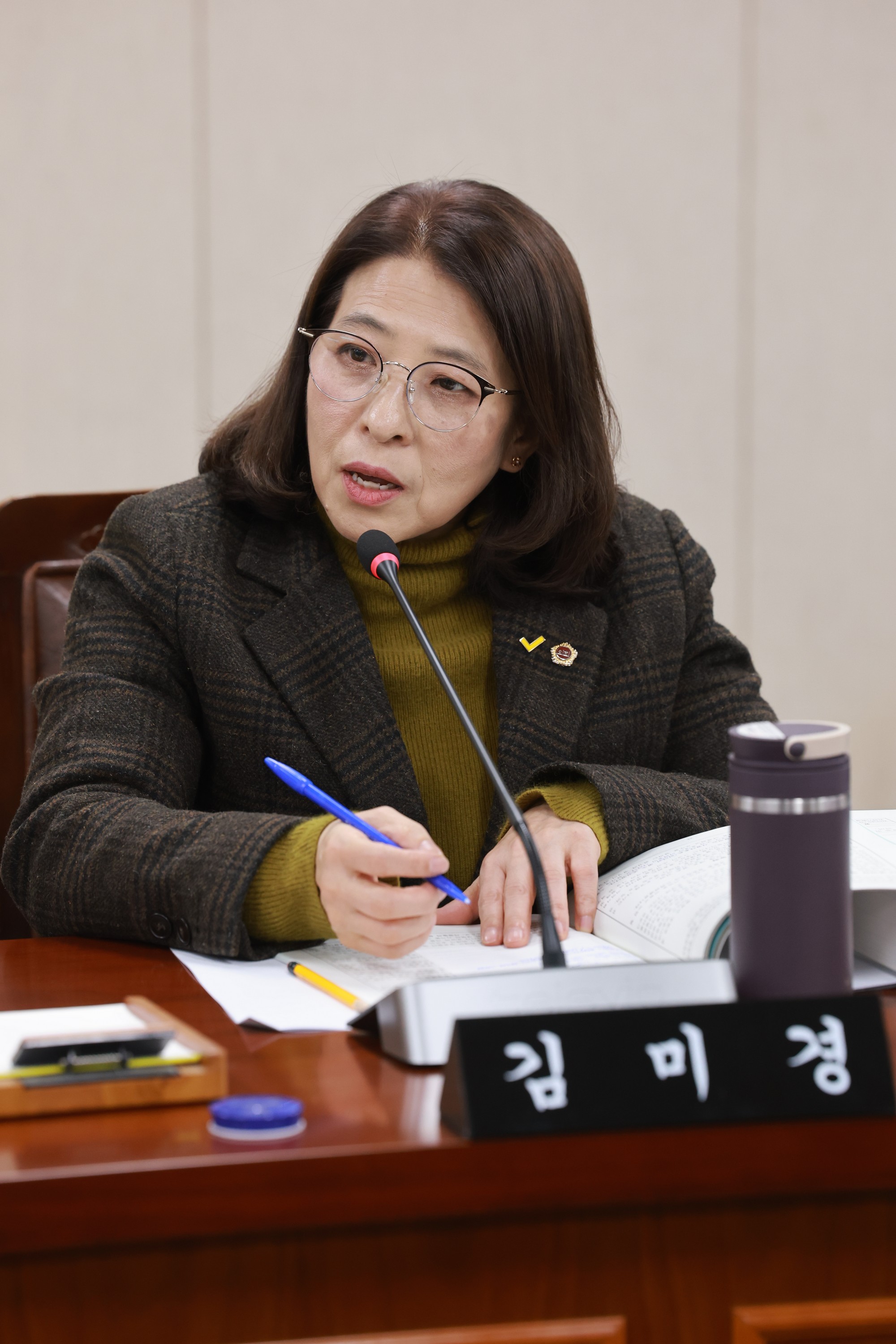 26년2월3일 (재)전라남도사회서비스원장 후보자 인사청문회 - 0322