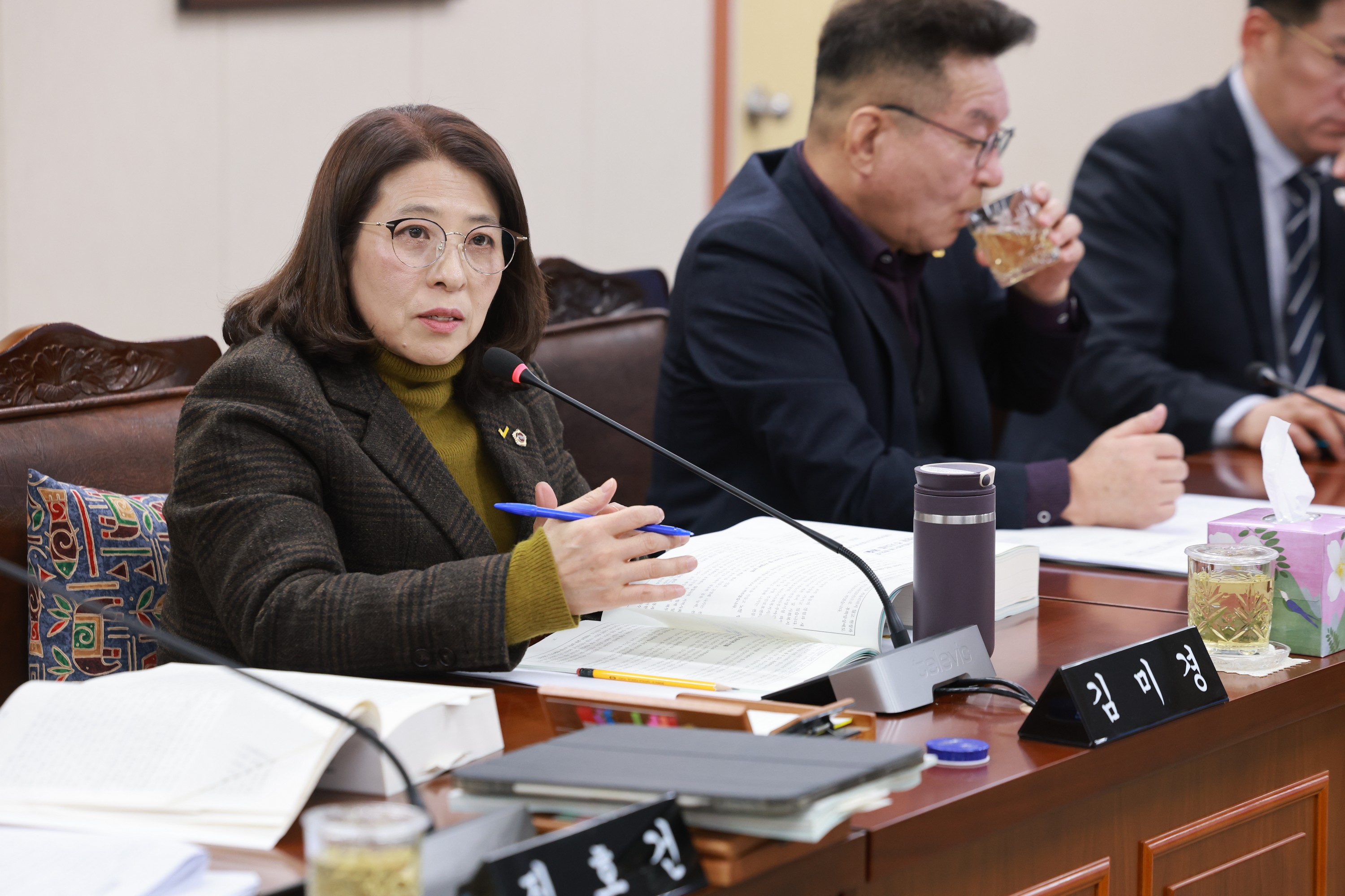 26년2월3일 (재)전라남도사회서비스원장 후보자 인사청문회 - 0345