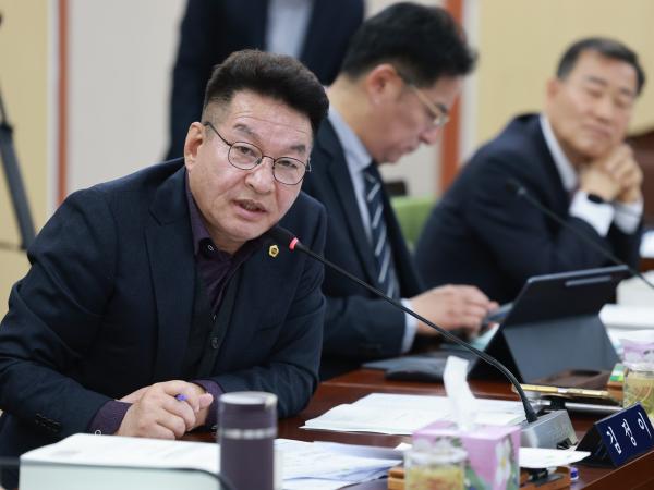 26년2월3일 (재)전라남도사회서비스원장 후보자 인사청문회 - 028 9