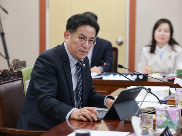 26년2월3일 (재)전라남도사회서비스원장 후보자 인사청문회 - 044 5