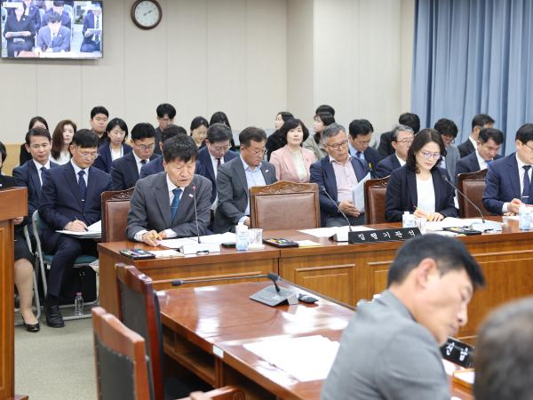 제398회 임시회 교육위원회 회의