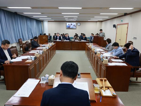 26년4월21일 제398회 임시회 기획행정위원회 회의 - 010 2