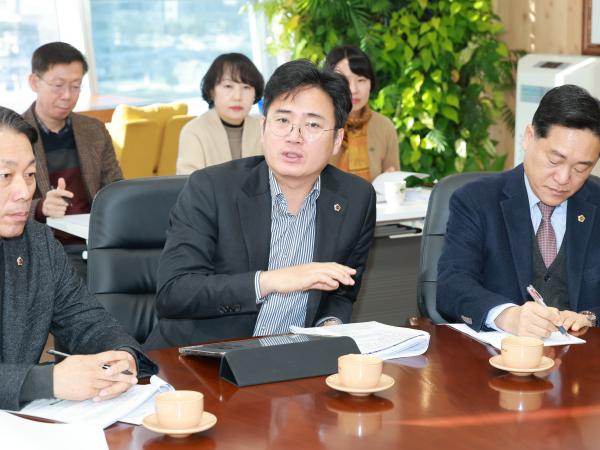 26년1월21일 전남·광주 행정통합 대응 전라남도의회 TF 1차 회의 - 024 4