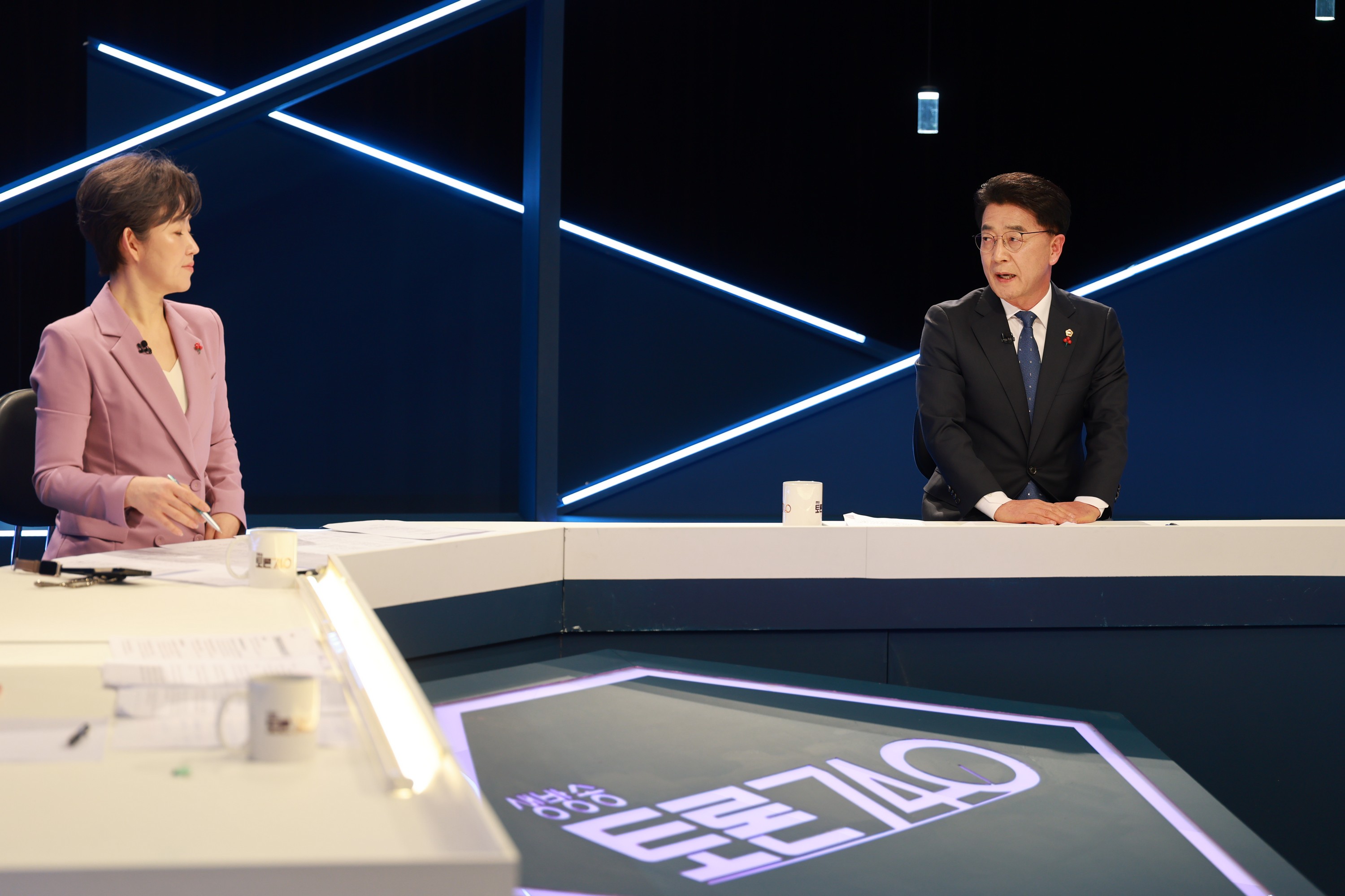 26년1월27일 광주KBS 생방송 토론740 - 0208