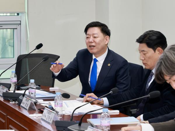 지역사회와 함께하는 온동네 돌봄학교 운영을 위한 국회 정책토론회