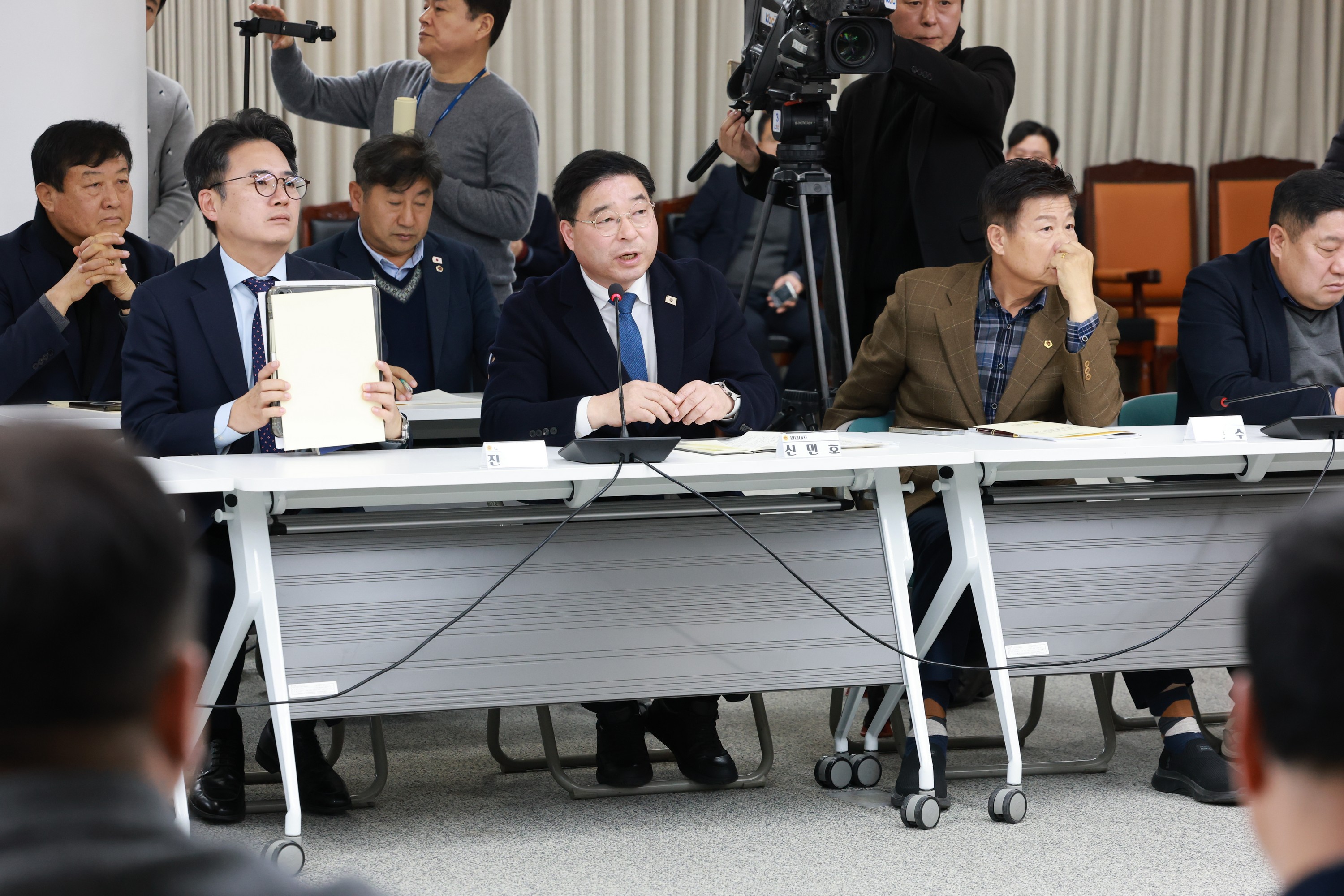 26년1월13일 광주_전남 행정통합 관련 도의회-집행부 간담회 - 1175