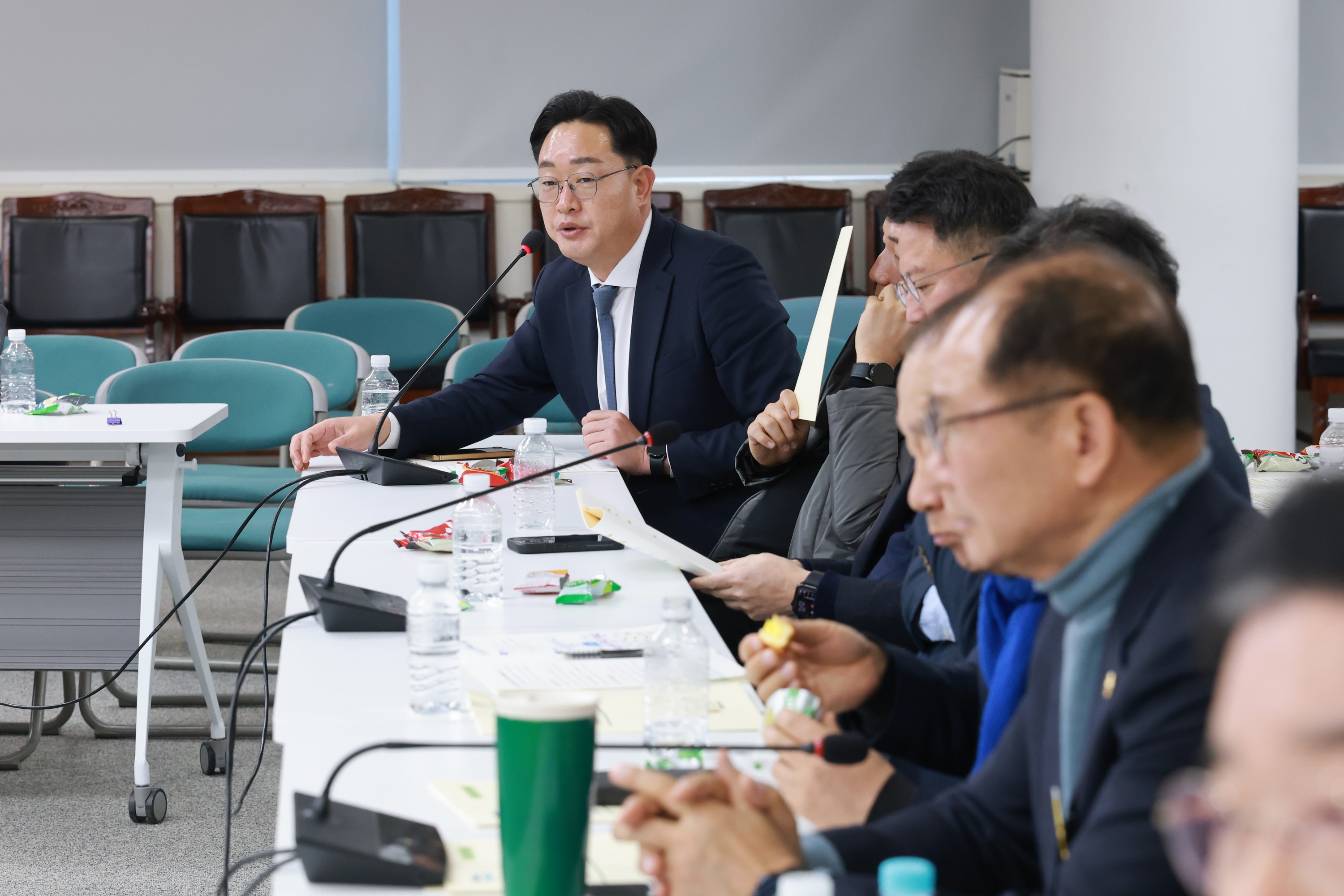 26년1월13일 광주_전남 행정통합 관련 도의회-집행부 간담회 - 15510