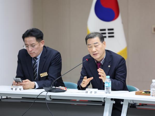 26년1월13일 광주_전남 행정통합 관련 도의회-집행부 간담회 - 069 2