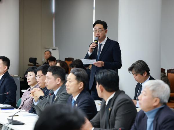 26년1월13일 광주_전남 행정통합 관련 도의회-집행부 간담회 - 096 4