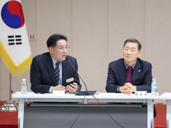 26년1월13일 광주_전남 행정통합 관련 도의회-집행부 간담회 - 052 4