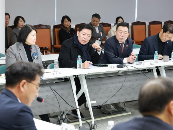 26년1월13일 광주_전남 행정통합 관련 도의회-집행부 간담회 - 150 7