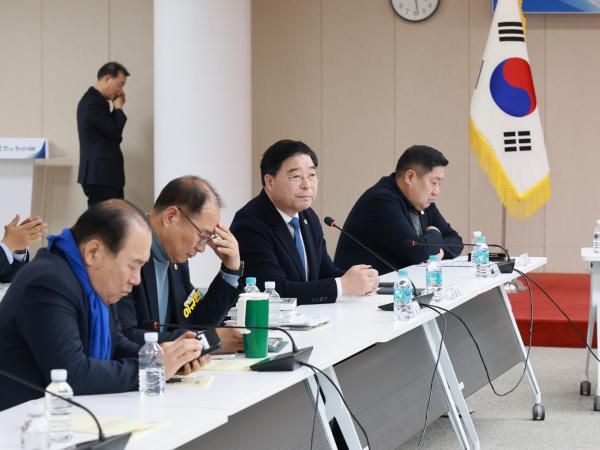 26년1월13일 광주_전남 행정통합 관련 도의회-집행부 간담회 - 142 7