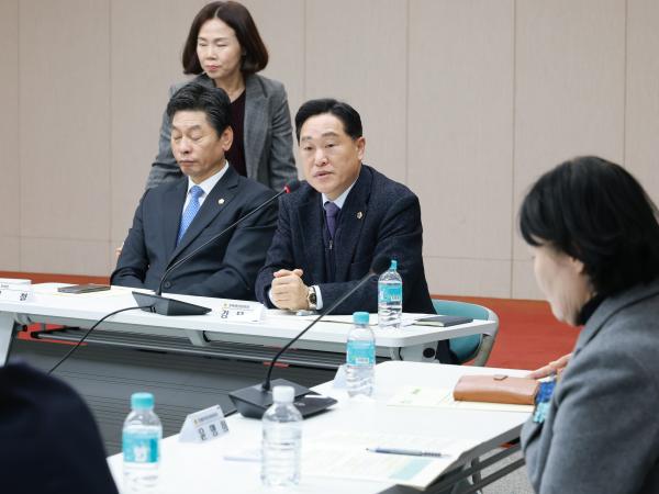 26년1월13일 광주_전남 행정통합 관련 도의회-집행부 간담회 - 144 10