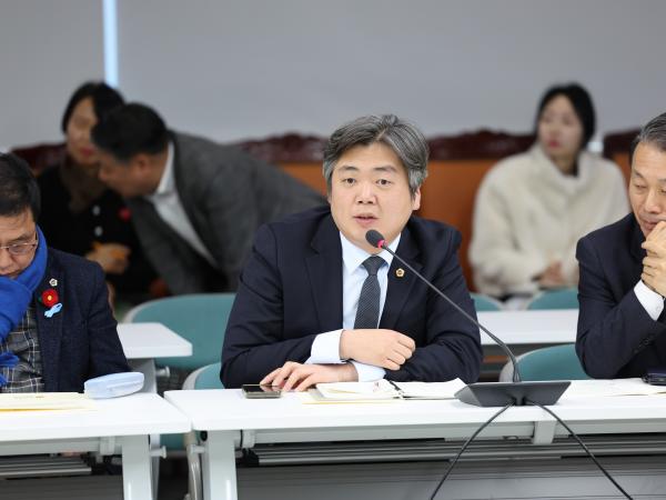 26년1월13일 광주_전남 행정통합 관련 도의회-집행부 간담회 - 056 4