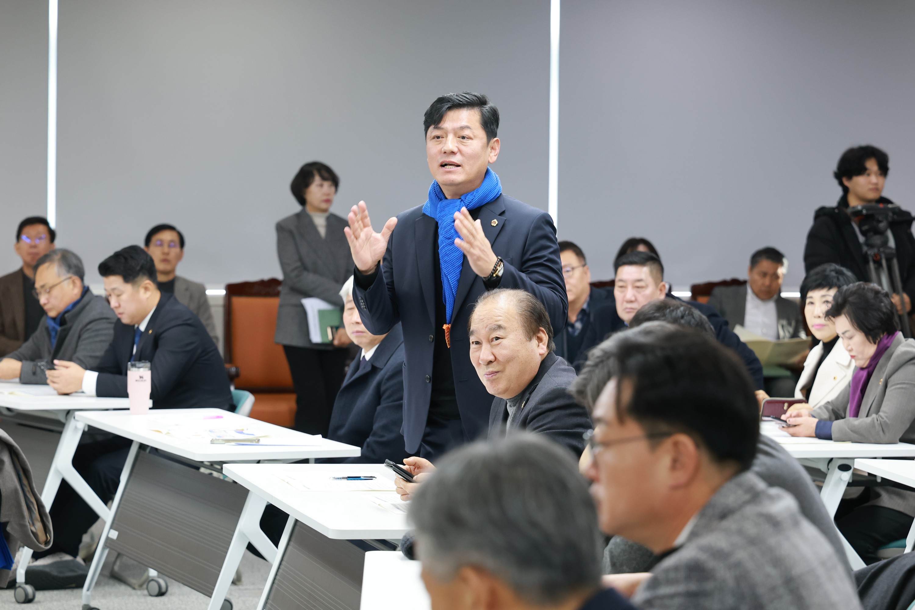 26년1월8일 2026년 전라남도의회 의원총회 - 0191