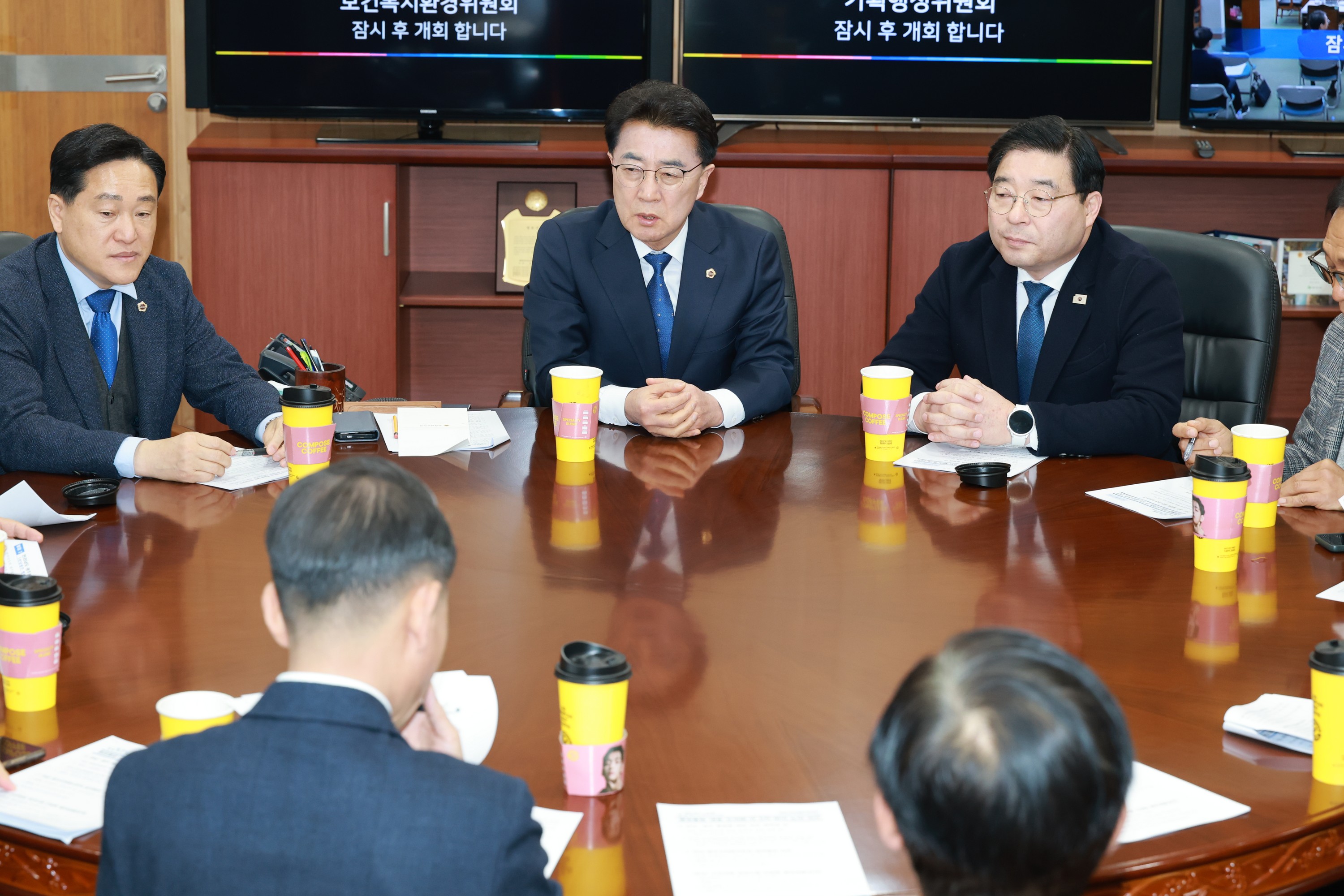 26년1월30일 전남ㆍ광주 행정통합 대응 전라남도의회 TF 회의 - 0071