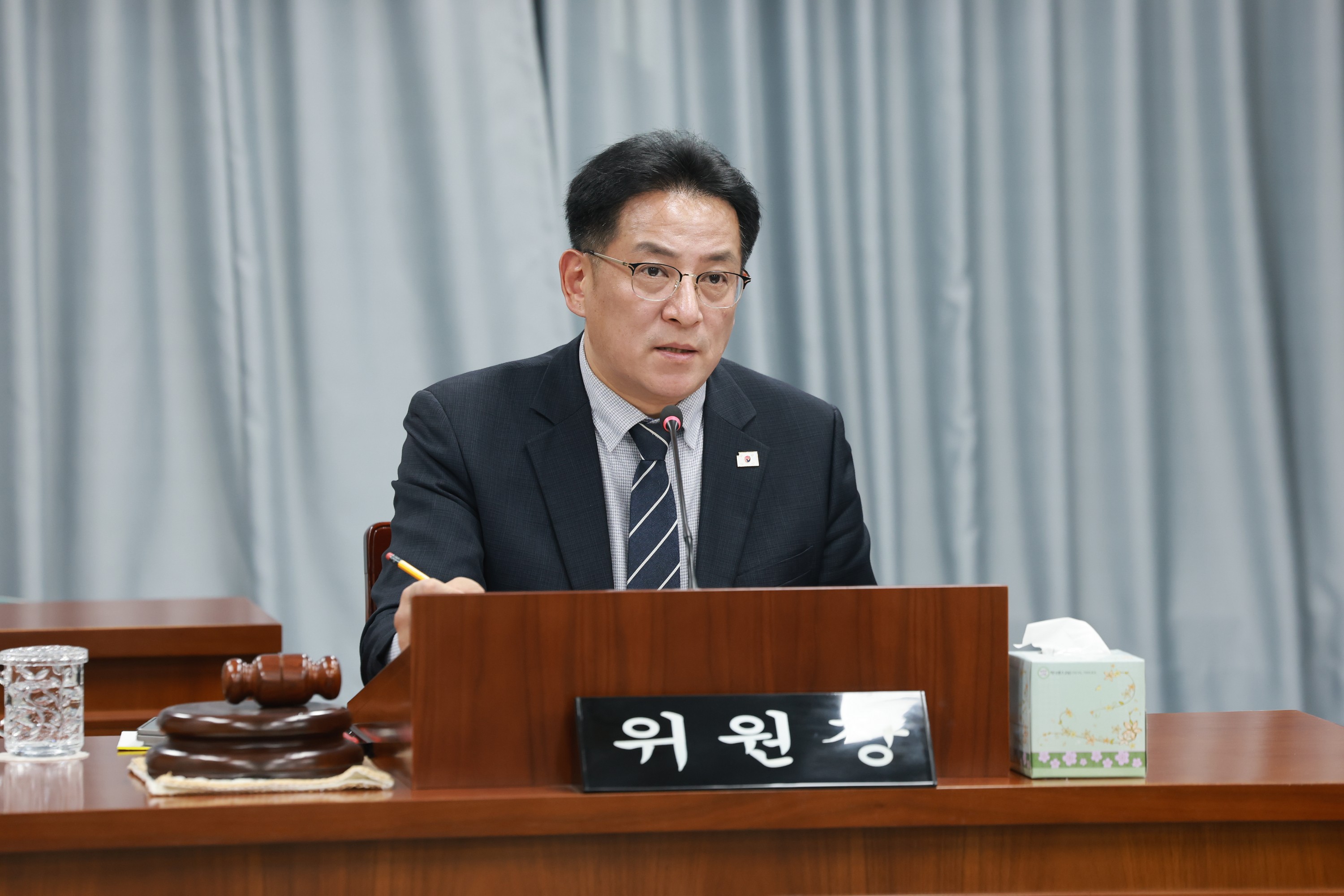 26년1월30일 제396회 임시회 의회운영위원회 업무보고 등 회의 - 0499