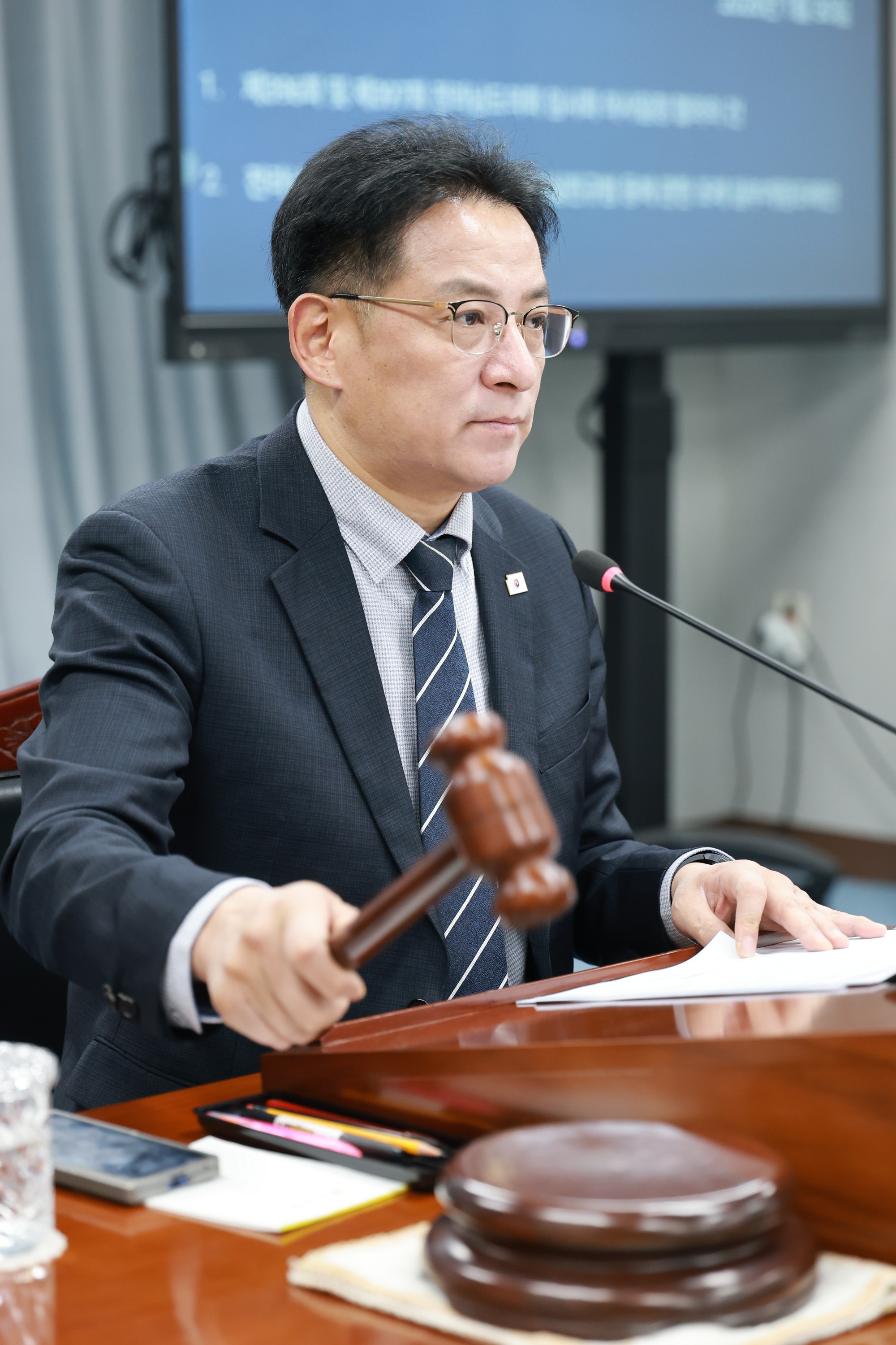 26년1월30일 제396회 임시회 의회운영위원회 업무보고 등 회의 - 0053