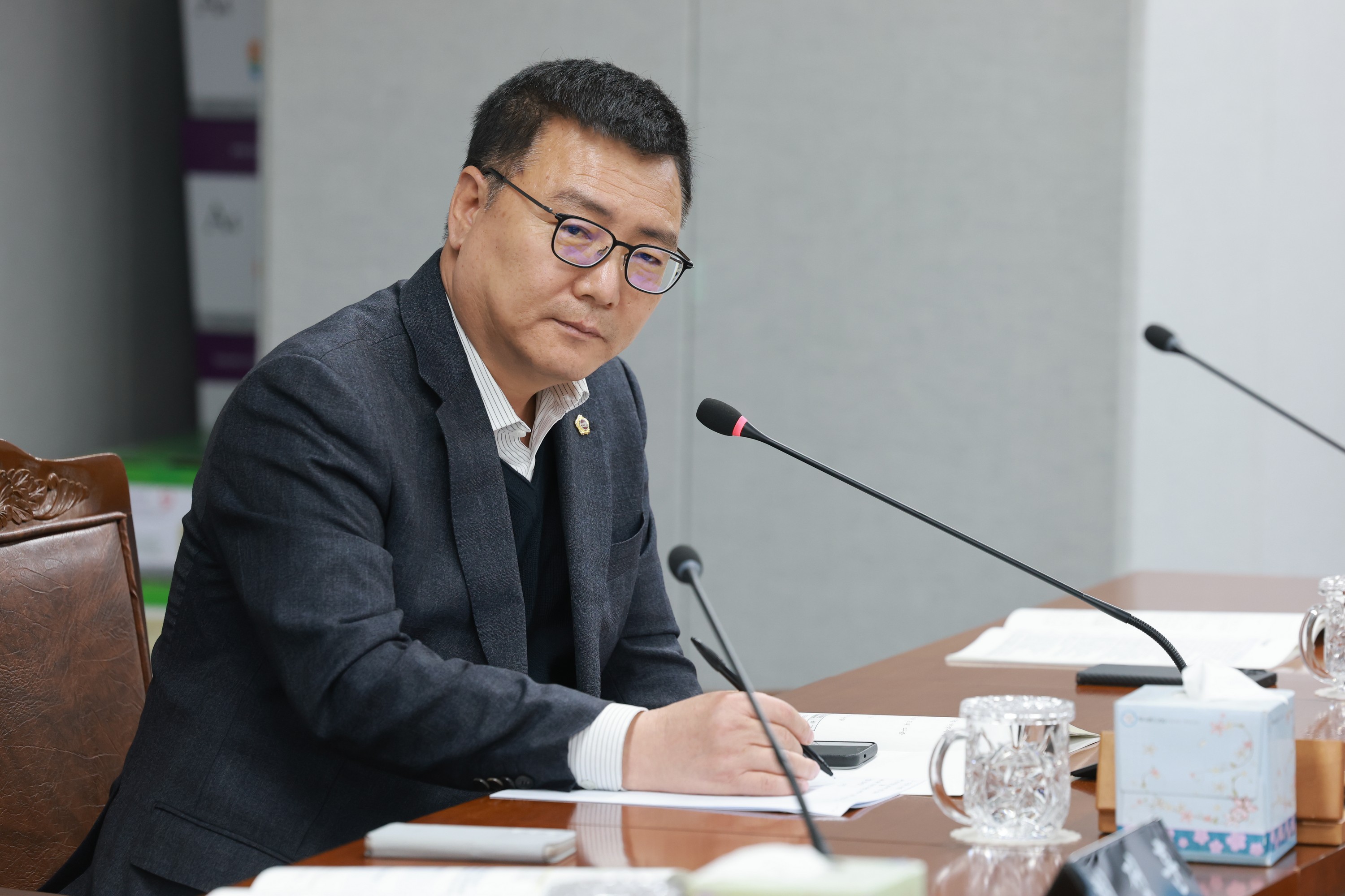 26년1월30일 제396회 임시회 의회운영위원회 업무보고 등 회의 - 0263