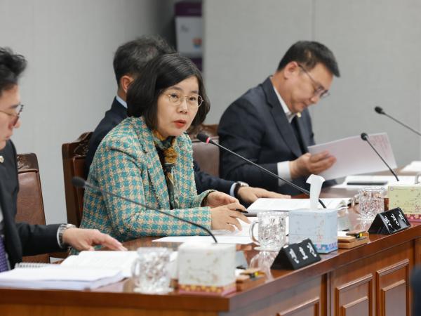 26년1월30일 제396회 임시회 의회운영위원회 업무보고 등 회의 - 031 3