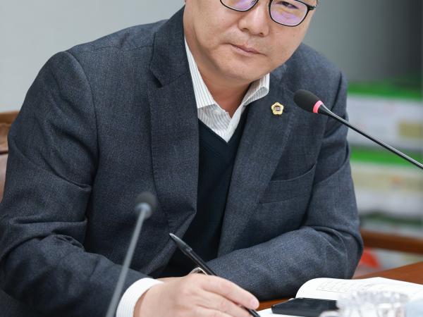 26년1월30일 제396회 임시회 의회운영위원회 업무보고 등 회의 - 028 2