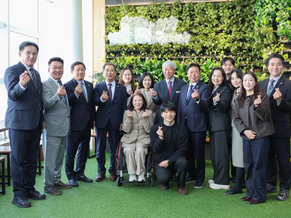 26년03월04일 보건복지환경위원회 단체사진 (2) 3