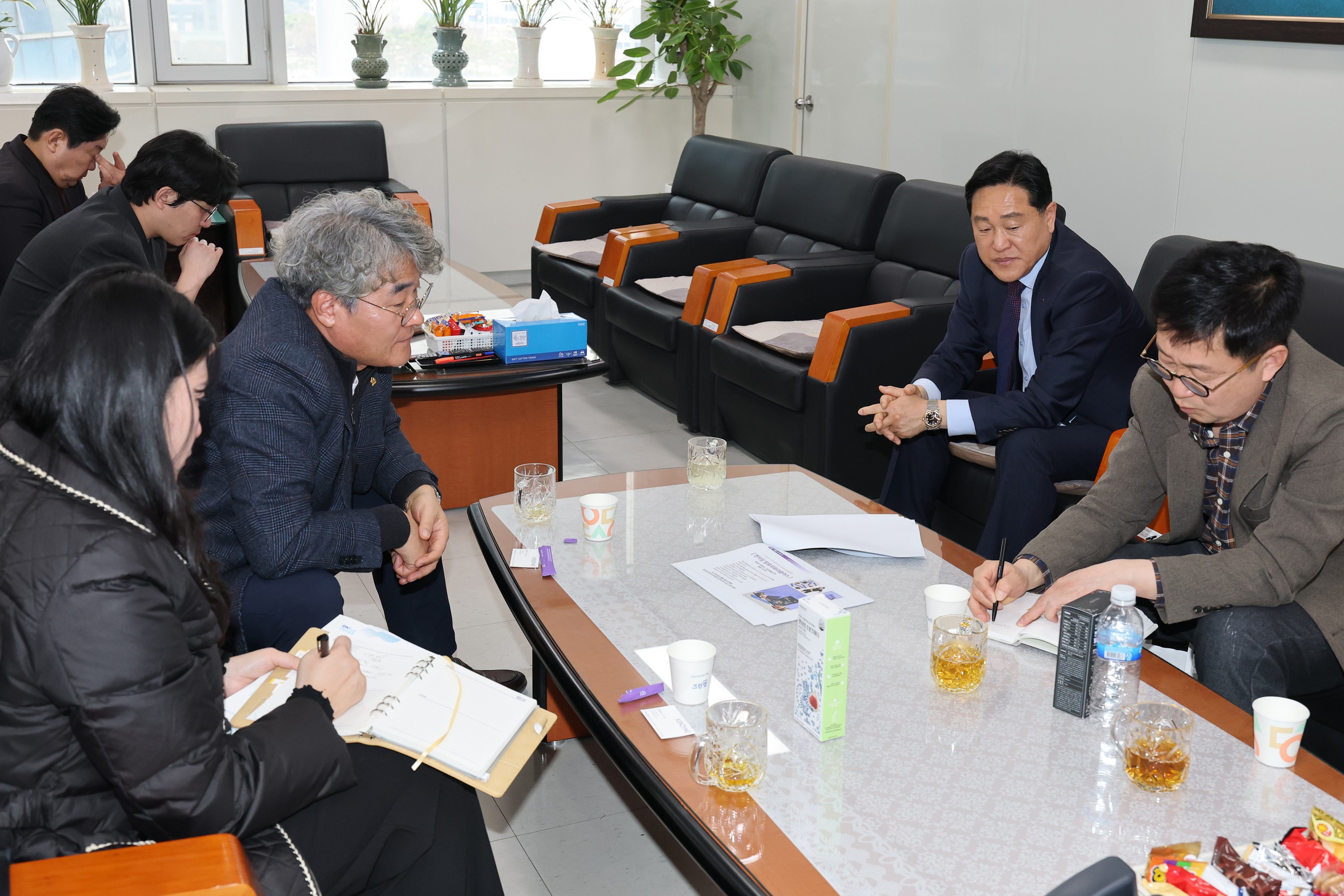 26년3월5일 지역 생산품 수출 관련 간담회 - 0021