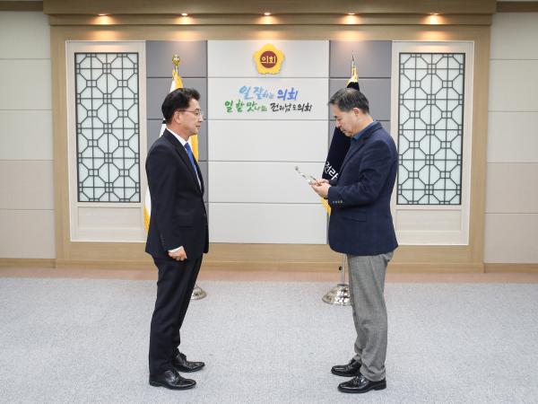 전라남도장애인체육회, 전라남도의장 감사패 수여 첨부이미지 : 24년12월27일 전라남도장애인체육회_ 전라남도의장 감사패 수여_02.jpg
