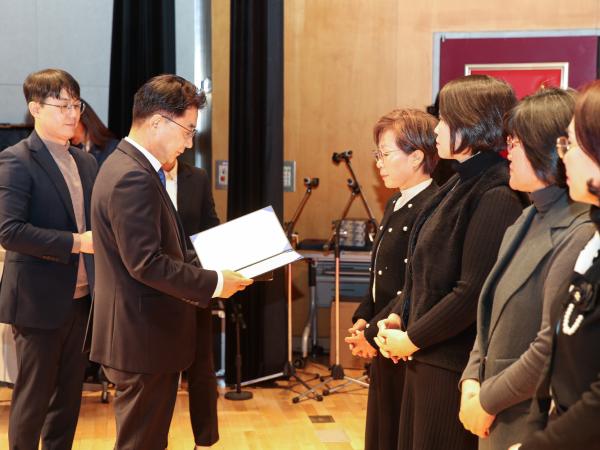 2024 전라남도지역아동센터 종사자대회 첨부이미지 : 24년12월27일 2024 전라남도지역아동센터 종사자대회_13.jpg