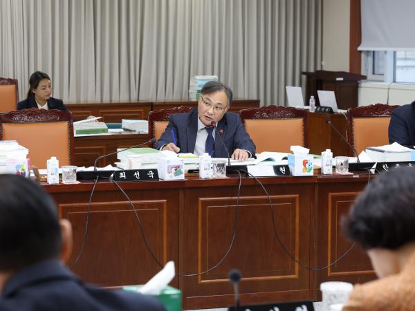 전라남도 2025년도 예산안 심사 첨부이미지 : 24년12월03일 전라남도 2025년도 예산안 심사 - 147.jpg