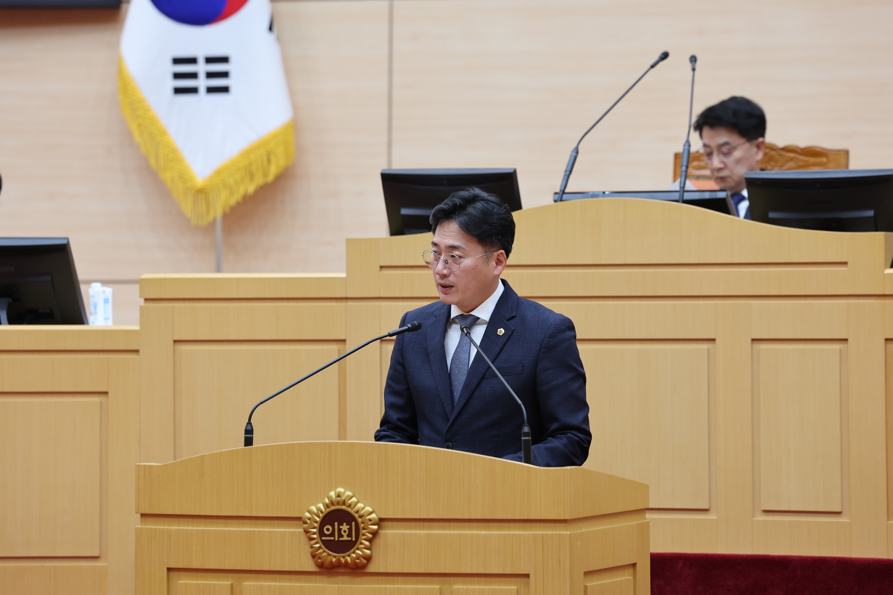 제386회 제2차 정례회 제3차 본회의 첨부이미지 : 24년12월05일 제386회 제2차 정례회 제3차 본회의 - 068.jpg