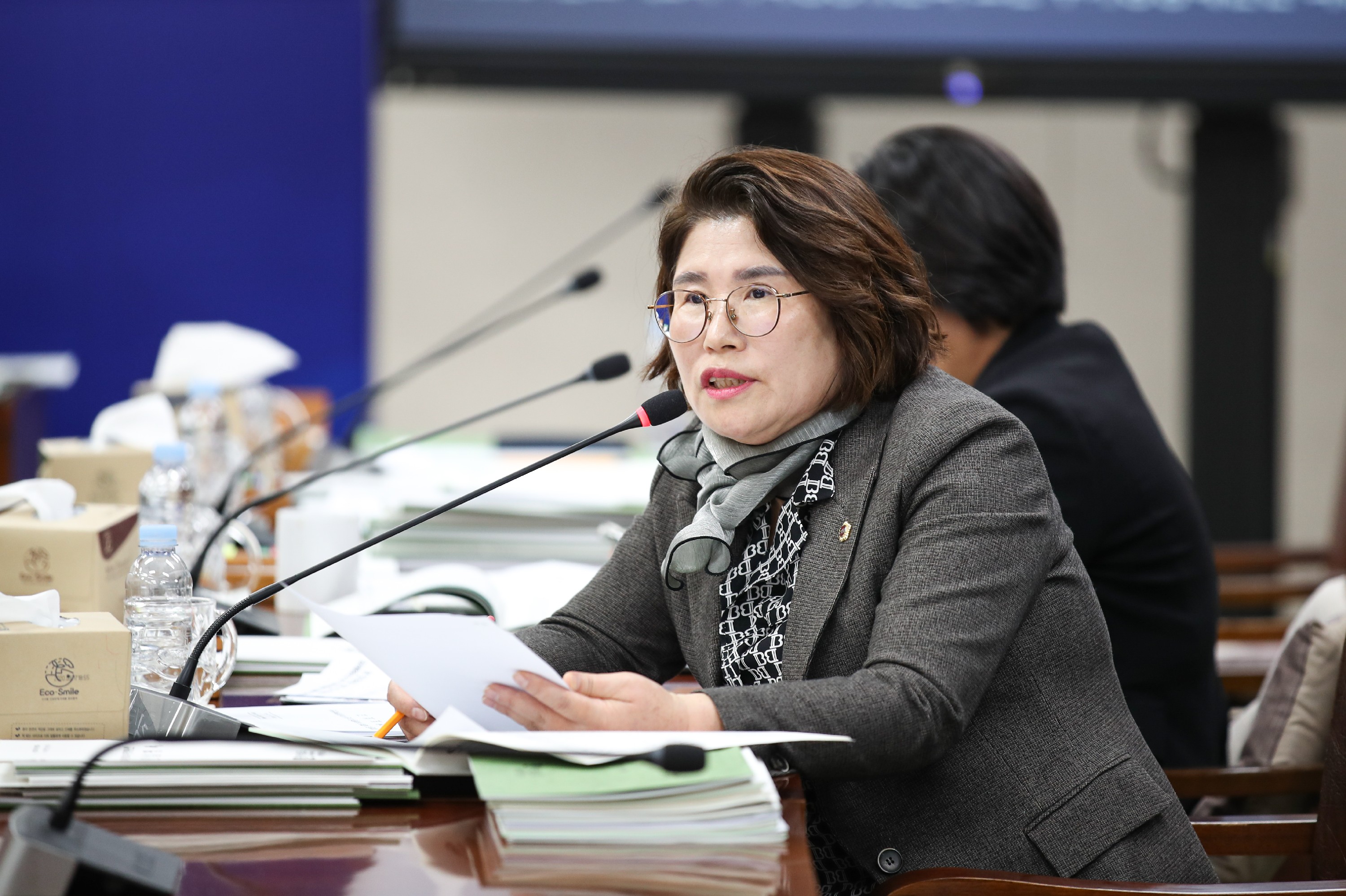제386회 제2차 정례회 제3차 기획행정위원회 회의 첨부이미지 : 24년11월21일 제386회 제2차 정례회 제3차 기획행정위원회 회의_25.jpg