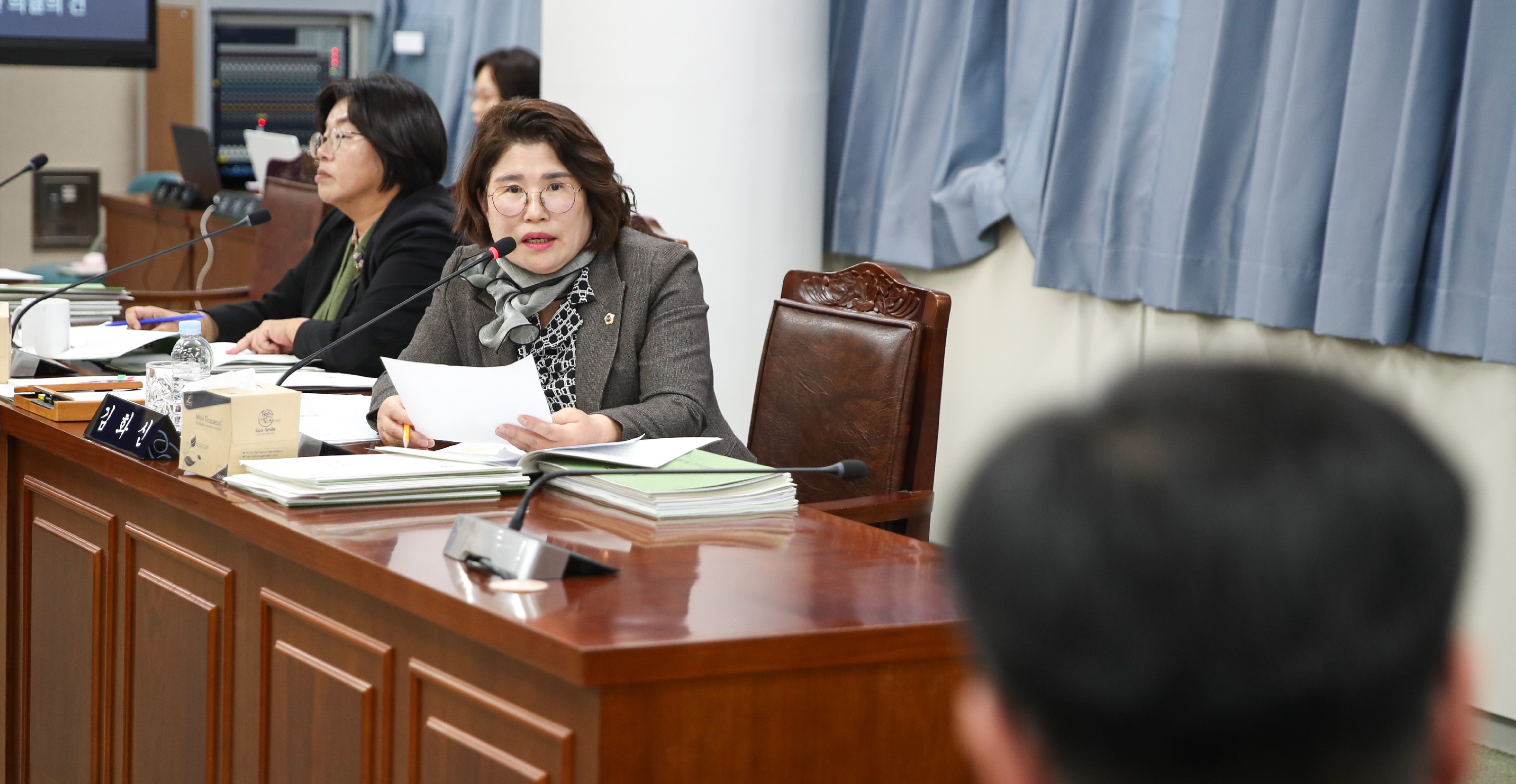 제386회 제2차 정례회 제3차 기획행정위원회 회의 첨부이미지 : 24년11월21일 제386회 제2차 정례회 제3차 기획행정위원회 회의_28.jpg