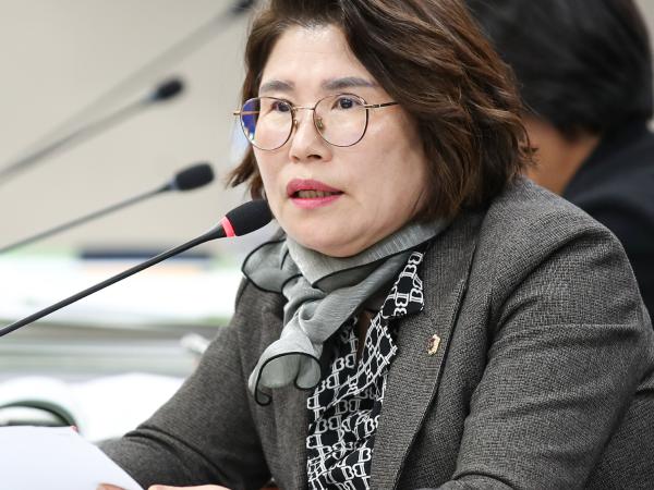 제386회 제2차 정례회 제3차 기획행정위원회 회의 첨부이미지 : 24년11월21일 제386회 제2차 정례회 제3차 기획행정위원회 회의_24.jpg