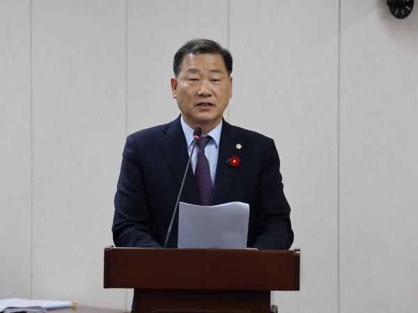 제386회 정례회 보건복지환경위원회 회의 첨부이미지 : 24년11월21일 제386회 정례회 보건복지환경위원회 회의 - 045.jpg