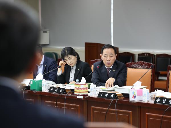 2024년 제2회 추가경정예산안 1차 심사 첨부이미지 : 24년11월27일 2024년 제2회 추가경정예산안 1차 심사 - 032.jpg