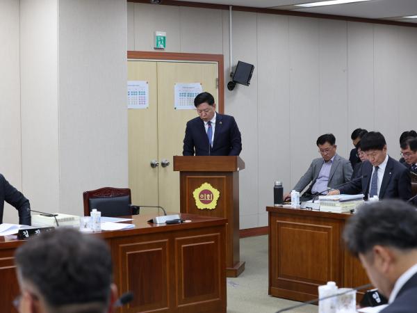 제386회 정례회 교육위원회 회의 첨부이미지 : 24년11월20일 제386회 정례회 교육위원회 회의 - 038.jpg