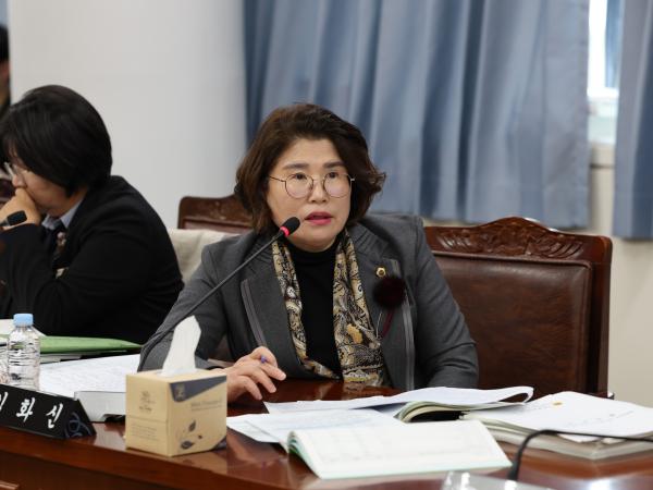 제386회 정례회 기획행정위원회 회의 첨부이미지 : 24년11월25일 제386회 정례회 기획행정위원회 회의 - 048.jpg