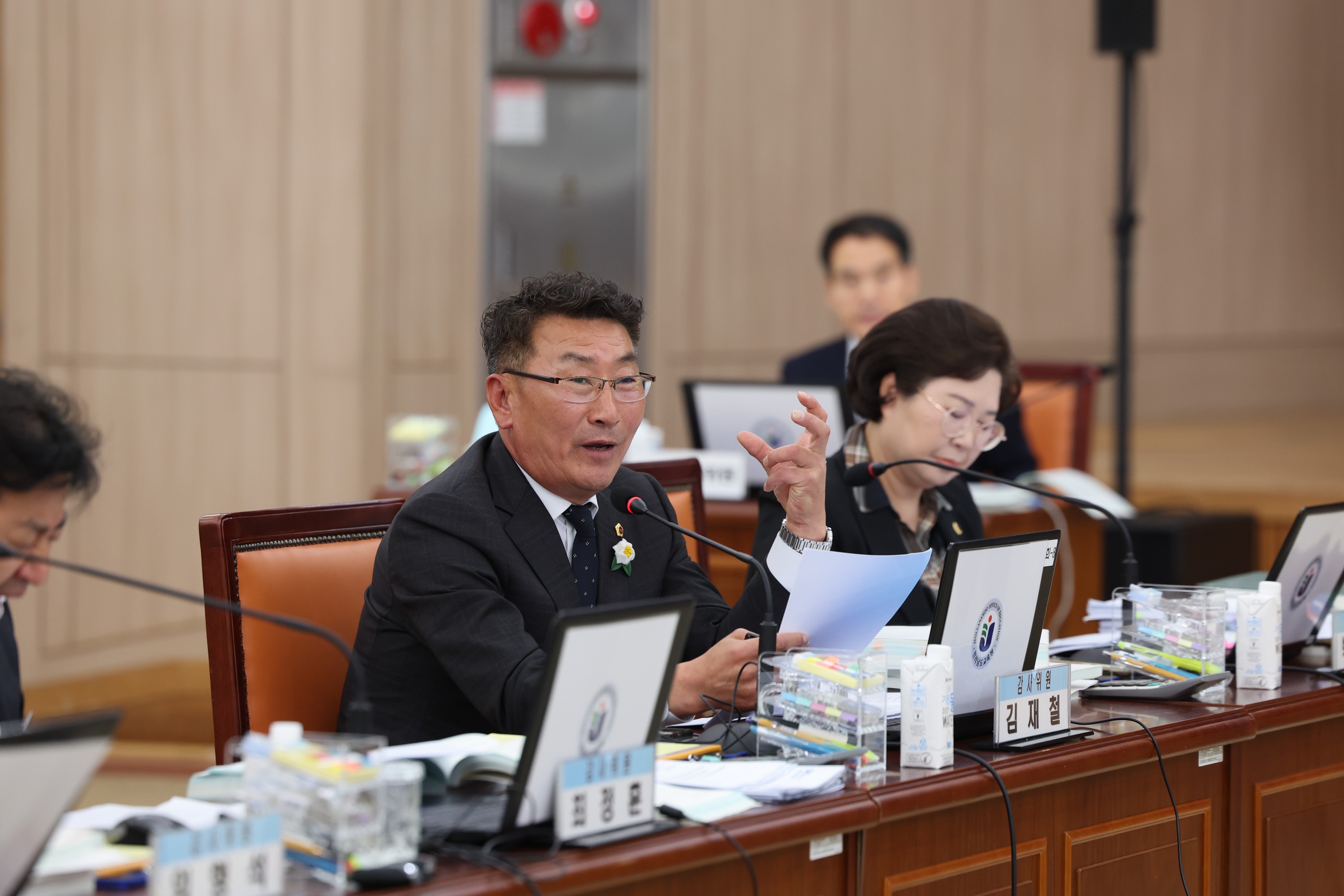 제386회 정례회 교육위원회 행정사무감사 첨부이미지 : 24년11월12일 제386회 정례회 교육위원회 행정사무감사 - 044.jpg